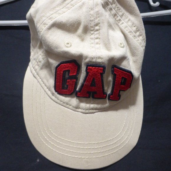 GAP, adult medium / large cap with adjustable strap, GUC - Picture 1 of 9